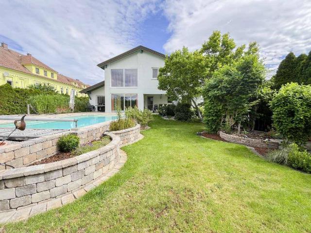 [06793] Ruhig, geräumig, erfrischend: das perfekte Familienhaus mit Pool