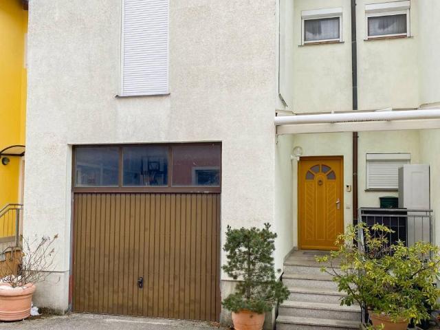 [06737] Reihenhaus in familienfreundlicher Lage