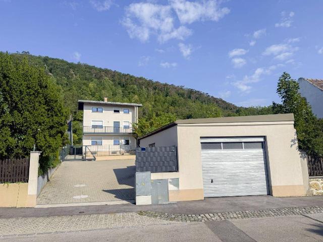 [06822] Renoviertes Mehrfamilienhaus mit großem Garten und Panoramablick