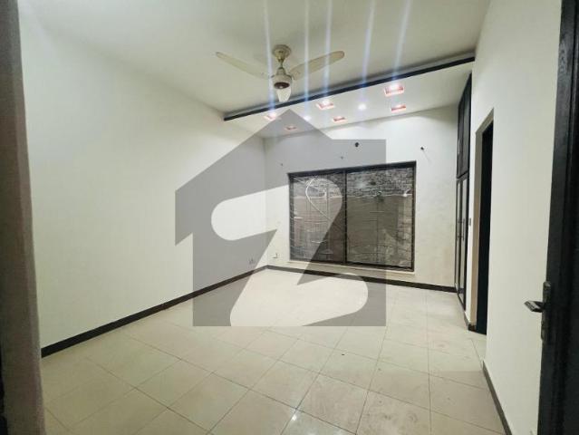 06 marla spanish bungalow at very hot location available for rent dha phase 5