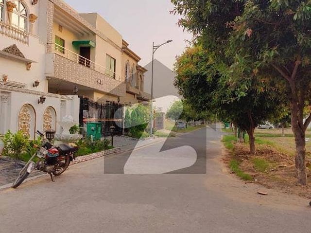 08 Marla Facing Park Plot LDA Approved Area Sui Gas Available All Dues Paid Design Charges Paid House Base Structure Completed