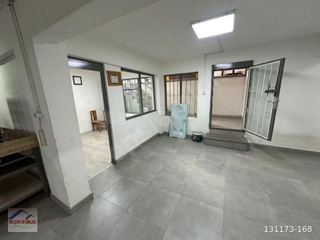 08DEN HAYMANA YOLUNA CEPHE 100m2 KİRALIK DÜKKAN