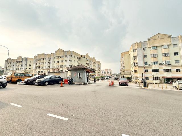 0 DEPOSIT FACING POOL Pangsapuri Mutiara Subang Shah Alam