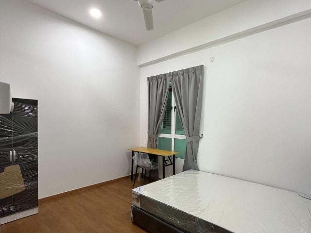 0 Deposit UMS Sabah Medium Room 2 Pax | Fully Furnished