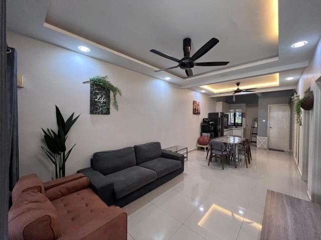 0 DEPOSITFULLY FURNISHED RENO LOWER UNIT Villa Kesuma Semenyih