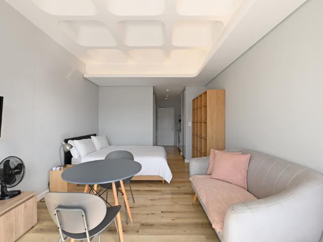0.5 Bedroom Apartment To Let in Cape Town City Centre | LIONLEAD Real Estate