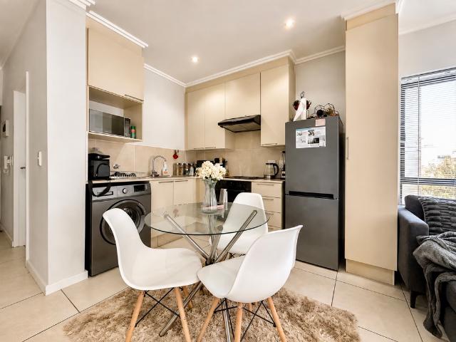 0.5 Bedroom Apartment To Let in Fourways