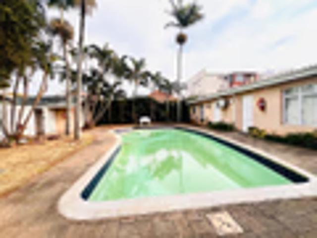 0.5 Bedroom Apartment To Let in Glenwood