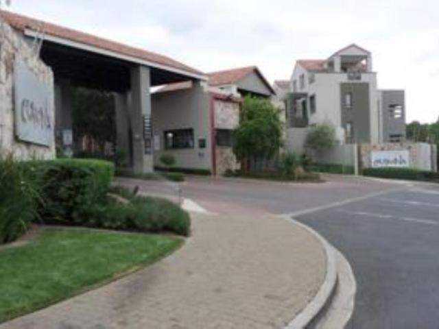 0.5 Bedroom Apartment to Rent in Sunninghill