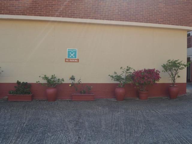 0.5 Bedroom Flat For Sale in Scottburgh Central