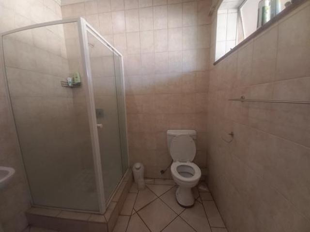 0.5 Bedroom Flat in Arcadia