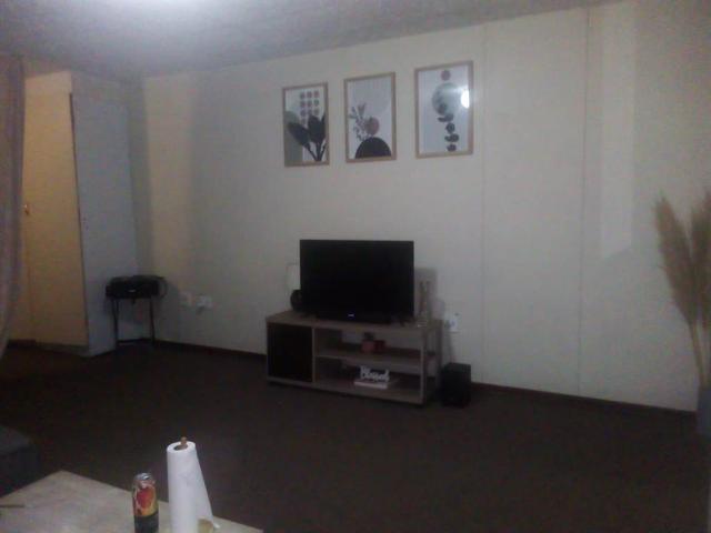 0.5 Bedroom Flat in Arcadia