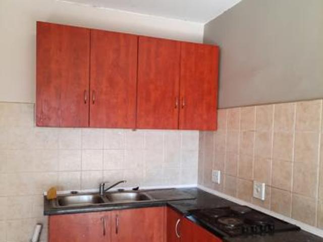 0.5 Bedroom Flat in Evander