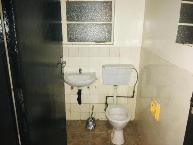 0.5 Bedroom House in Berea
