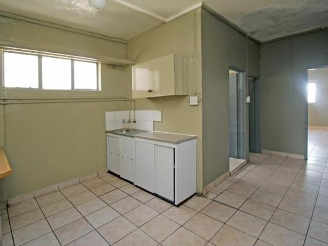 0.5 Bedroom House in Braamfontein