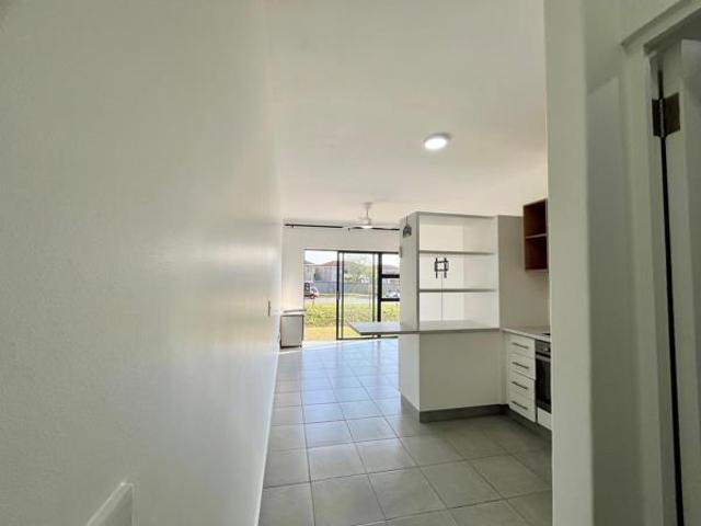 0.5 Bedroom House in Sheffield Beach