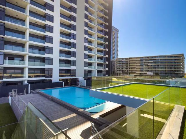 0.5 Bedroom Studio Apartment To Let in Umhlanga Ridge