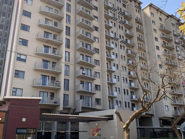 0.5 Bedroom Studio Apartment To Let in Hatfield