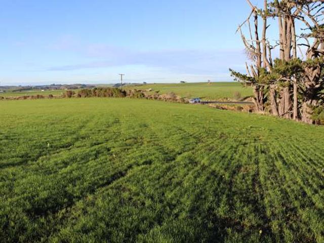 0n Eltham Road, Eltham, South Taranaki