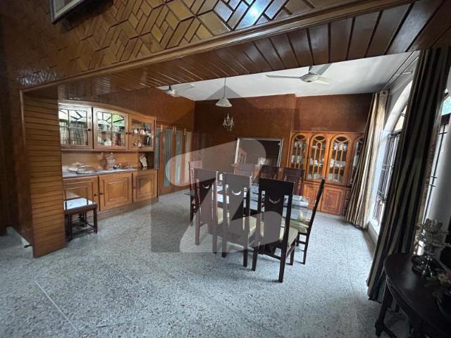 0ne kanal house next to ordnance mess/ mcs lalkurti