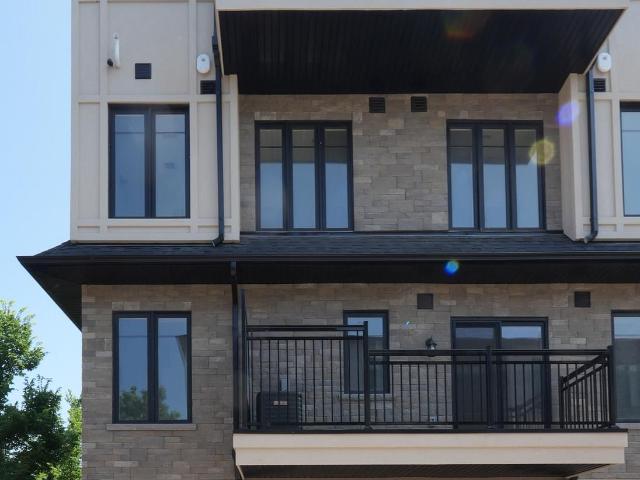 13 734 Front Royal Street, Mississauga | 3Beds/3Bath, Townhouse, $3,500/mo | Condos. Ca