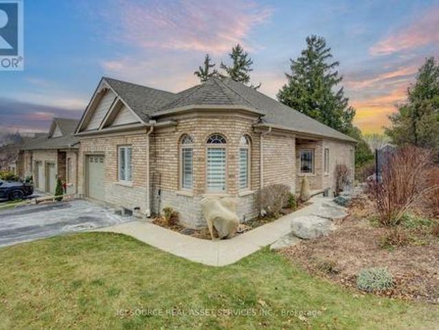 13 10 Cobblestone Drive, Brant, ON, N3L 4G8 townhouse for sale | Listing ID X12033 | Royal LePage