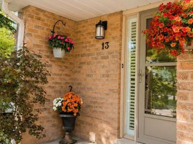 13 115 Avenue Road, Richmond Hill, ON, L4C 9N2 townhouse for sale | Listing ID N13237 | Royal LePage