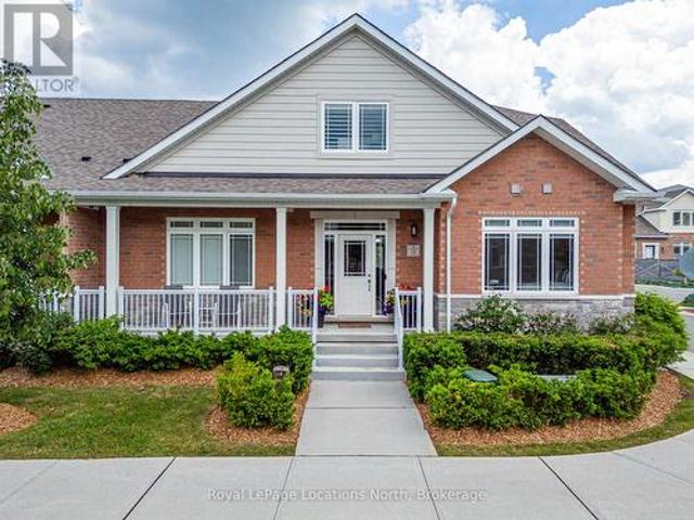 11 North Pine Street, Collingwood, ON, L9Y 5L6 Luxury Townhouse for sale | Listing ID S13529 | Royal LePage Carriage Trade Luxury Properties