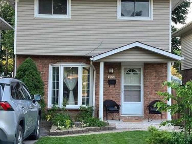 13 1/2 Northglen Avenue, St. Catharines, ON, L2M 1B3 house for sale | Listing ID X13555 | Royal LePage