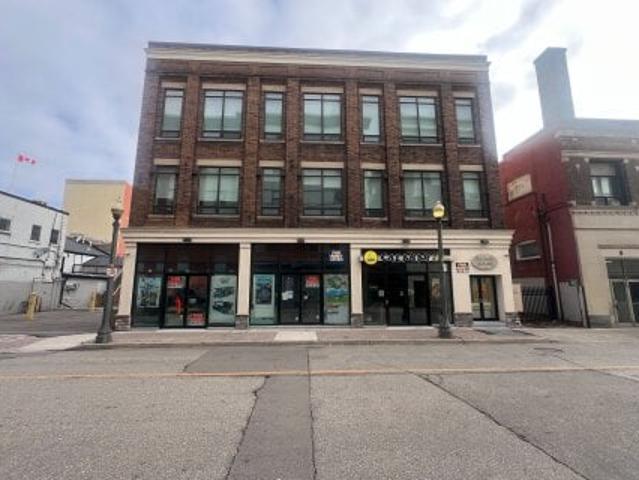 13 15 Queen Street