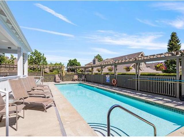 13 15 Rosemary Heights Crescent, Surrey, BC, V3Z 0K1 townhouse for sale | Listing ID R2983 | Royal LePage