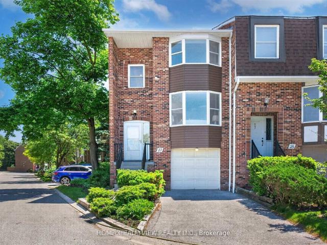 13 27 Hyde Park Court, Thornhill | 3Beds/3Bath, Townhouse, $3,500/mo | Condos. Ca