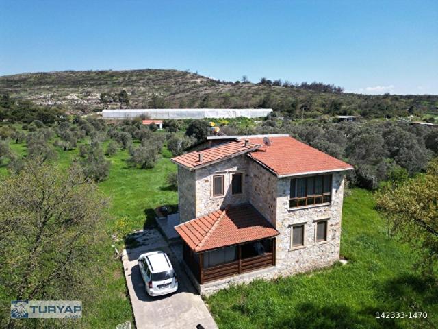 13.300 m2 ARAZİ İÇERİSİNDE 250 m2 TAŞ EV