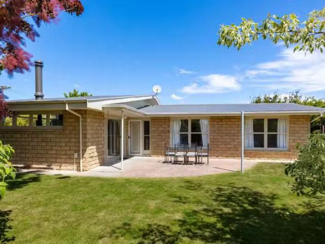 13 Wadsworth Crescent, Redwoodtown, Marlborough