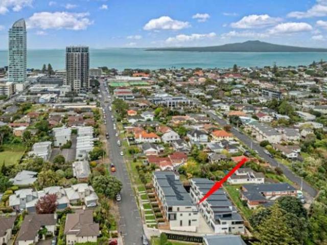 13 Wai Court, Takapuna, North Shore City