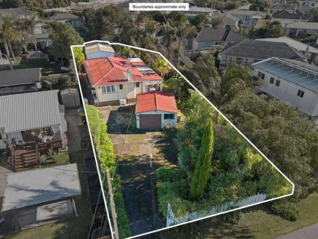 Address withheld, Te Atatu Peninsula, Waitakere City