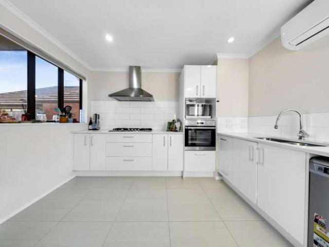 13 Whekau Drive, Takanini, Papakura