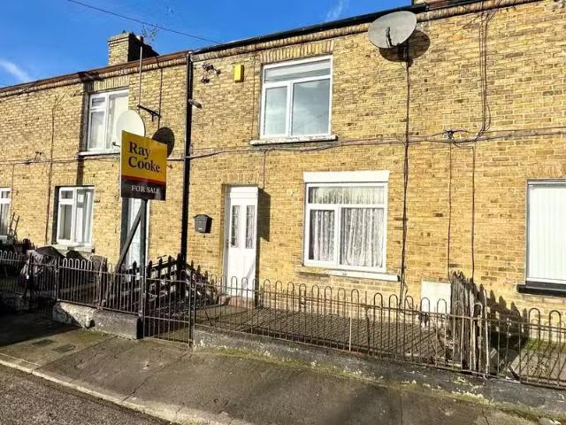 13 Ardiluan Square, Ballybough, Dublin 3 is for sale