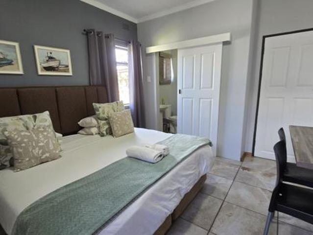 13 Bedroom House in New Park