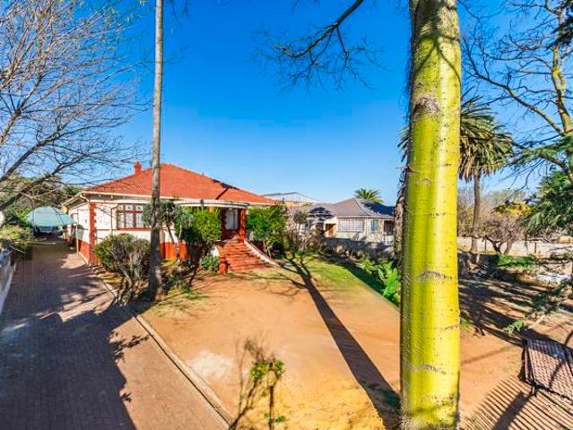 13 Bedroom House in Krugersdorp Central