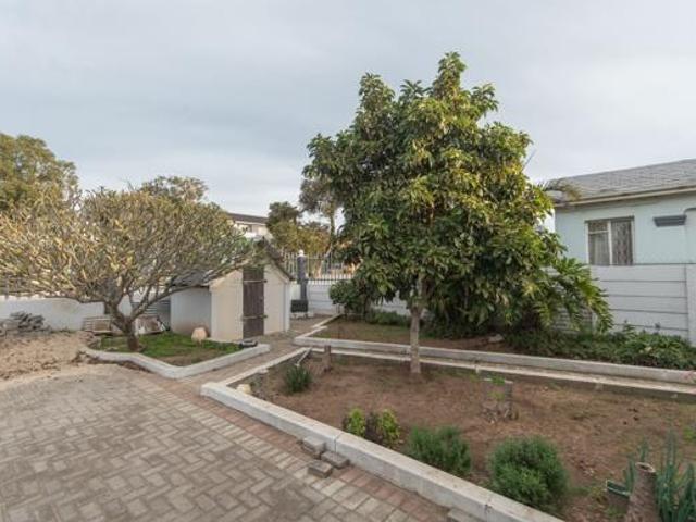 13 Bedroom House in Walmer
