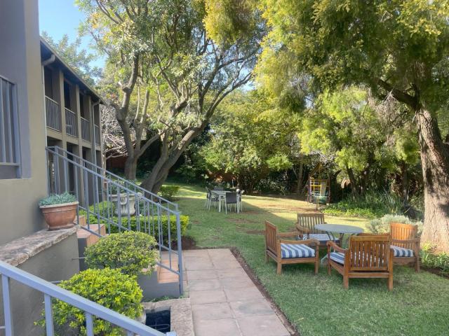 13 Bedroom House in Waterkloof Ridge