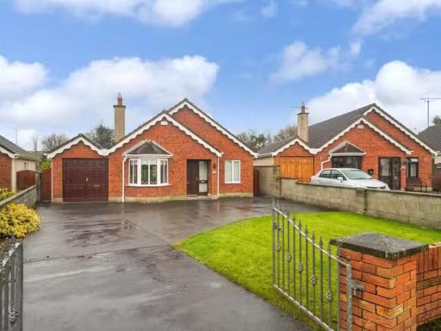 13 Beechlawn, Beaufort Place, Navan, Co. Meath, C15R3W0 is for.