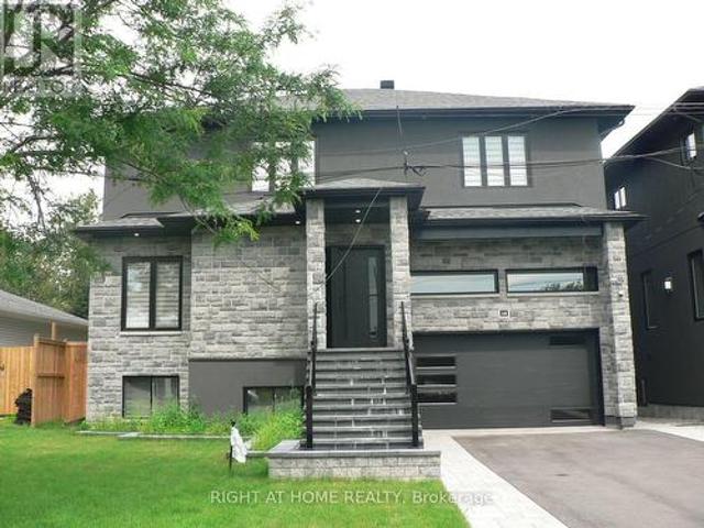 13 Bell Park Street, Ottawa, ON, K2S 1J1 house for lease | Listing ID X13590 | Royal LePage