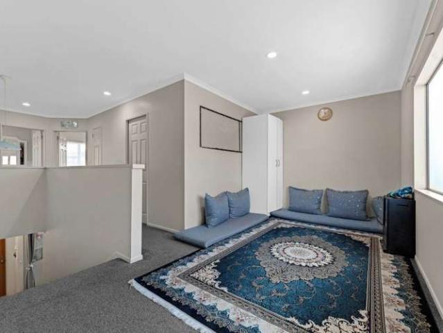 13 Bushpark Place, Flat Bush, Manukau City