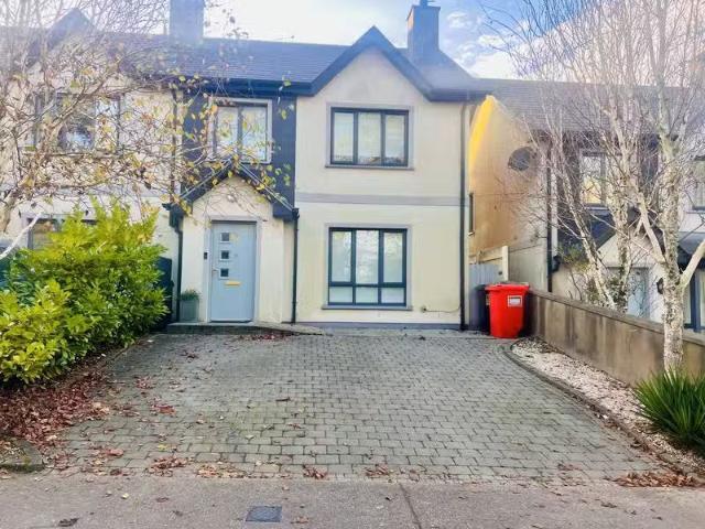 13 Castle Oaks, Bandon, Co. Cork, P72HE65 is for sale