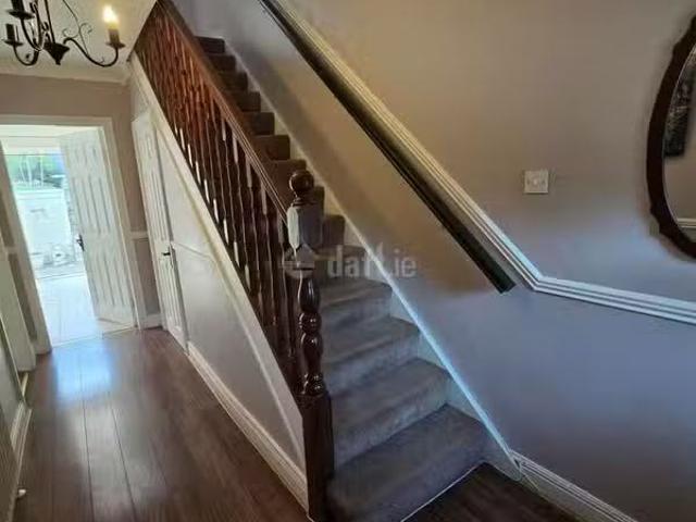 13 College View, Cahergal Lawn, Ballyvolane, Co. Cork is for r.