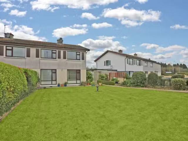 13 Dernish Lawn, Shannon, Clare, V14 YV58