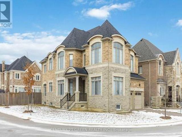 13 Foothills Crescent, Brampton, ON, L6P 4G9 house for sale | Listing ID W12007 | Royal LePage