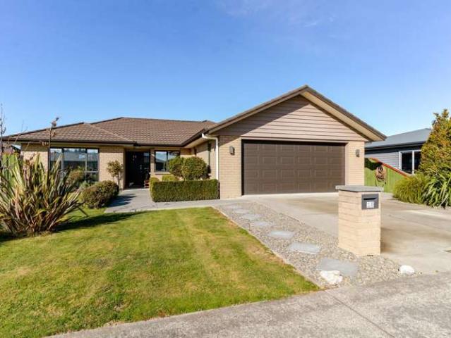 13 Hartley Avenue, Carterton